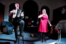 Vicki Swan & Jonny Dyer at Folk im Feuerschlösschen, Bad Honnef, on 24 January 2019, photo: Sabine Büttner