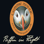 Tammie Norrie: Puffin in Flight (Starfish)