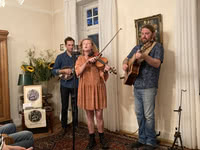 The Shackleton Trio at a house concert in Hamburg, Germany, on 26 August 2022; photo Reinhard Zierke The Shackleton Trio at a house concert in Hamburg, Germany, on 26 August 2022; photo Reinhard Zierke